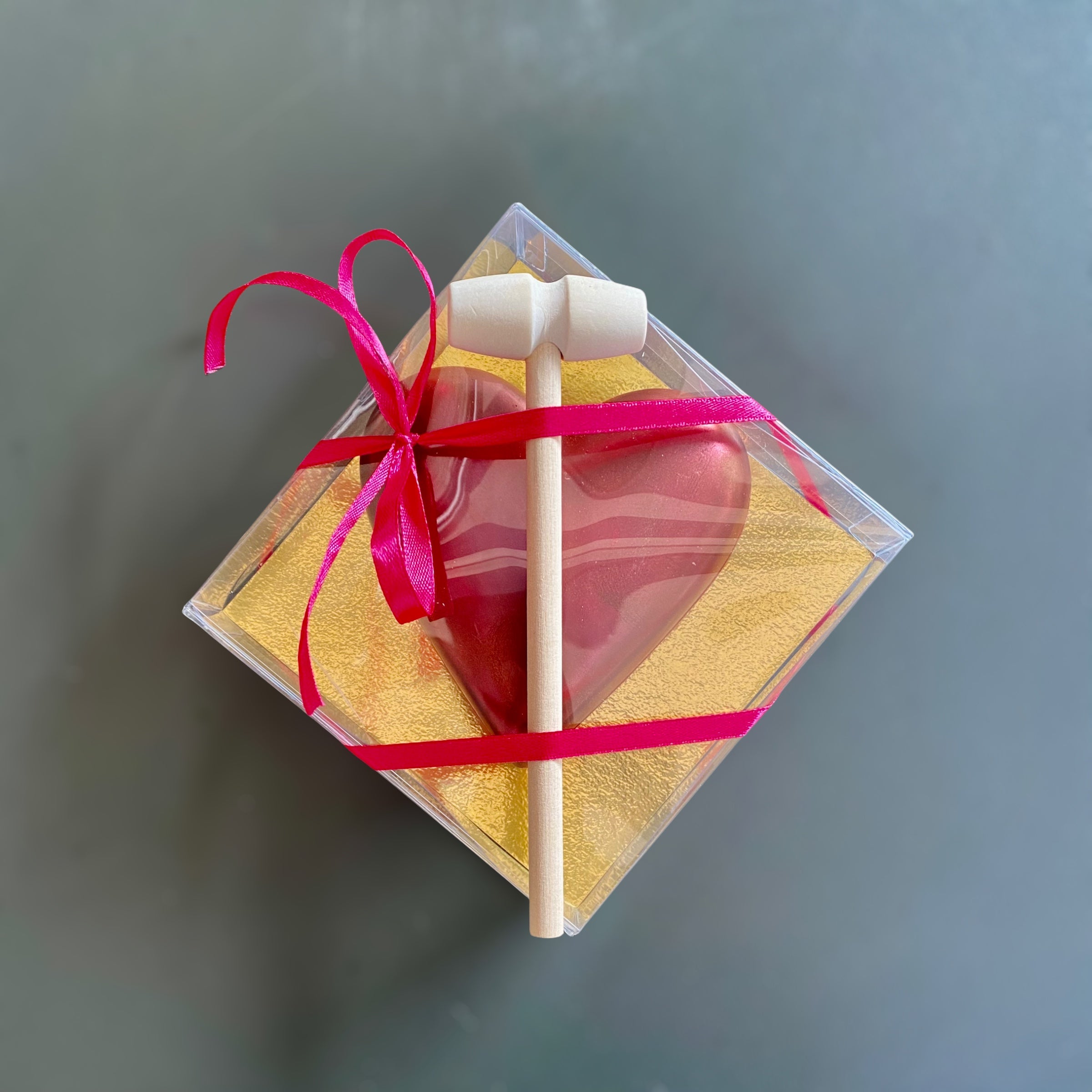 Καρδια σοκολάτας γαλακτος ruby 100γρ με σφυρακι